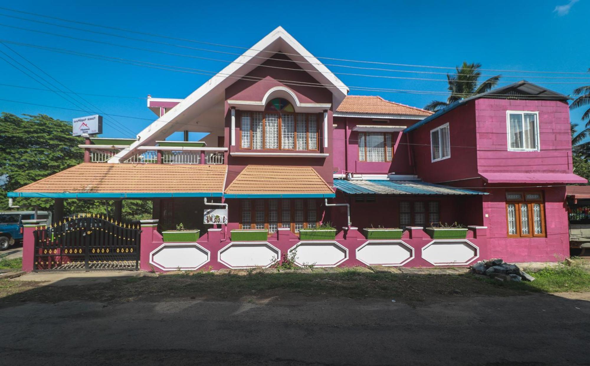 Flintstone Home Kushālnagar المظهر الخارجي الصورة