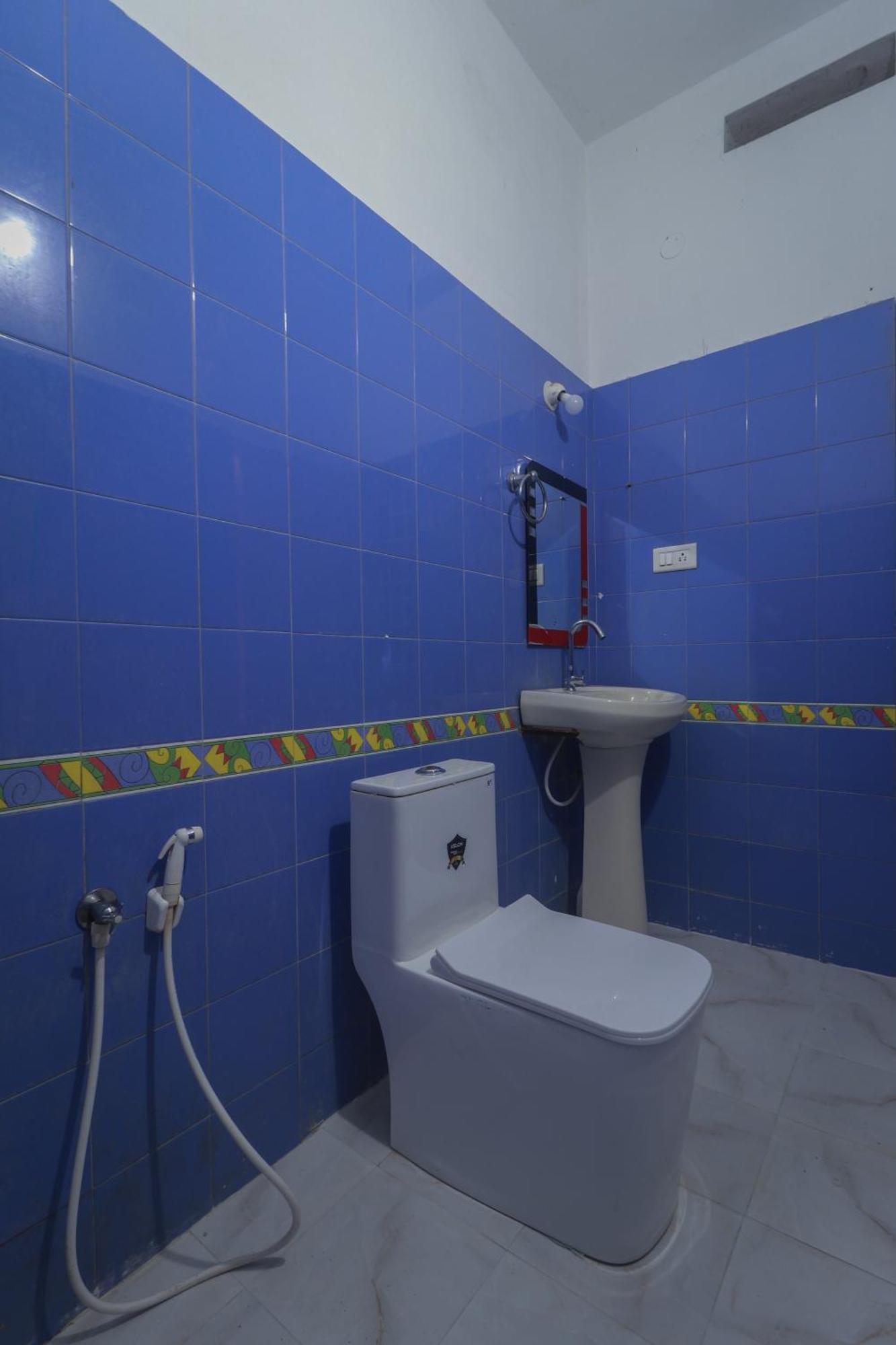 Flintstone Home Kushālnagar المظهر الخارجي الصورة